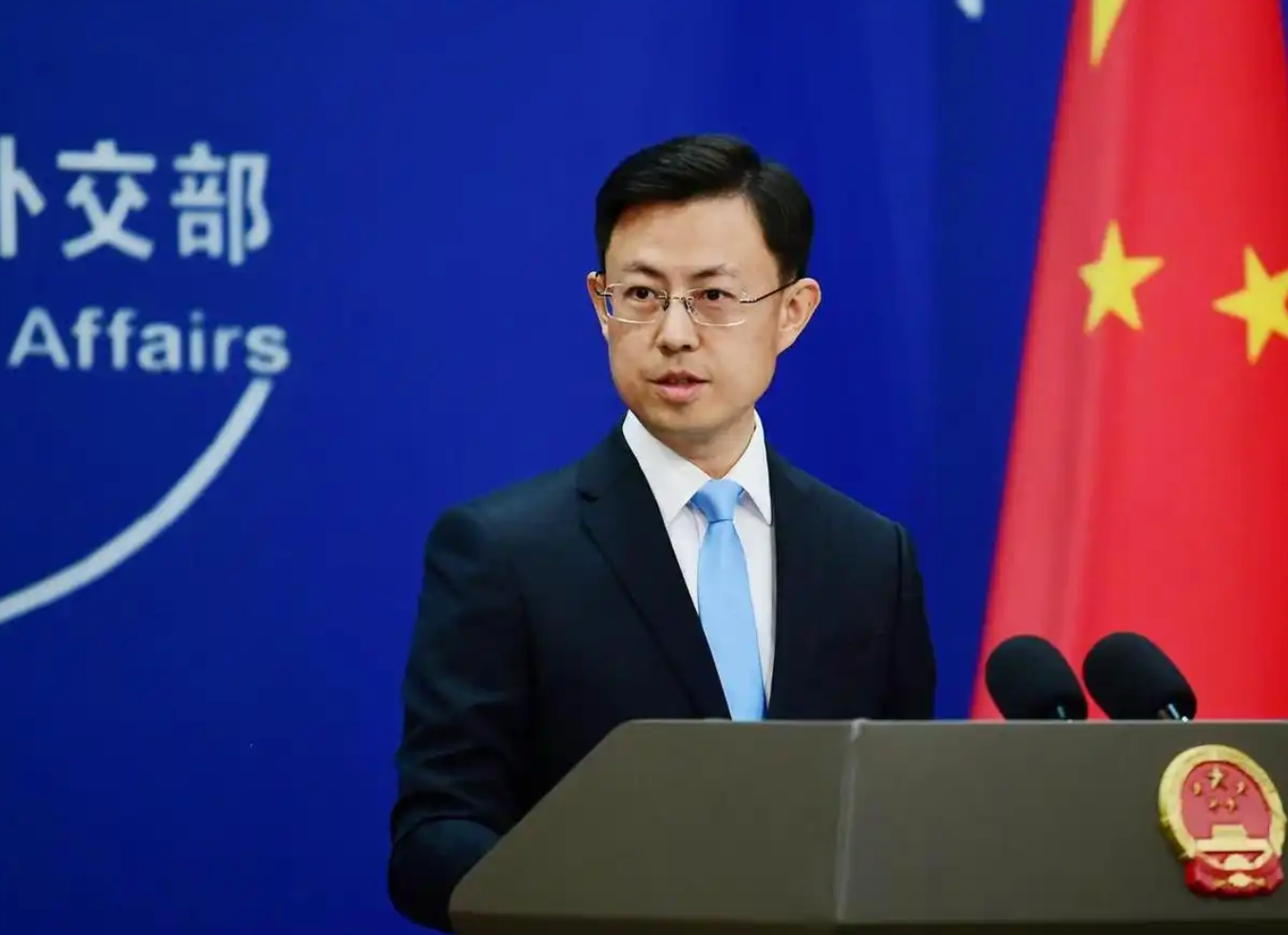 中国发现已知体型最小长尾鸟类 为鸟尾演化路径提供关键化石铁证